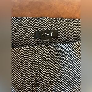 Loft Women Pull on Pants S size Gently Used